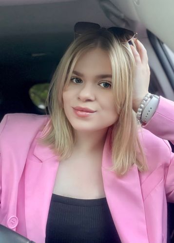 Николь, 21 год