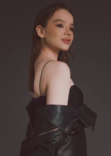 шлюха с Ветеранов, 19 лет